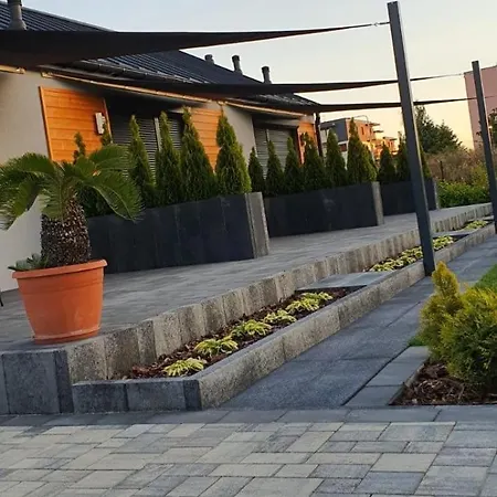 Apartamenty Jana Pawla Uniejow Exterior photo